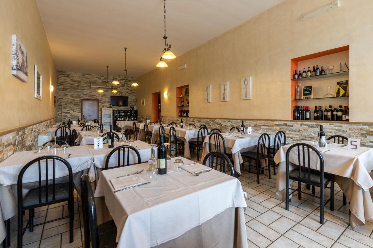 Il Contado B&B Castel Sant'Elia Ngoại thất bức ảnh